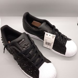 Womens Adidas Superstars Size 6